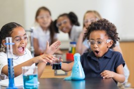 children-in-science-lab